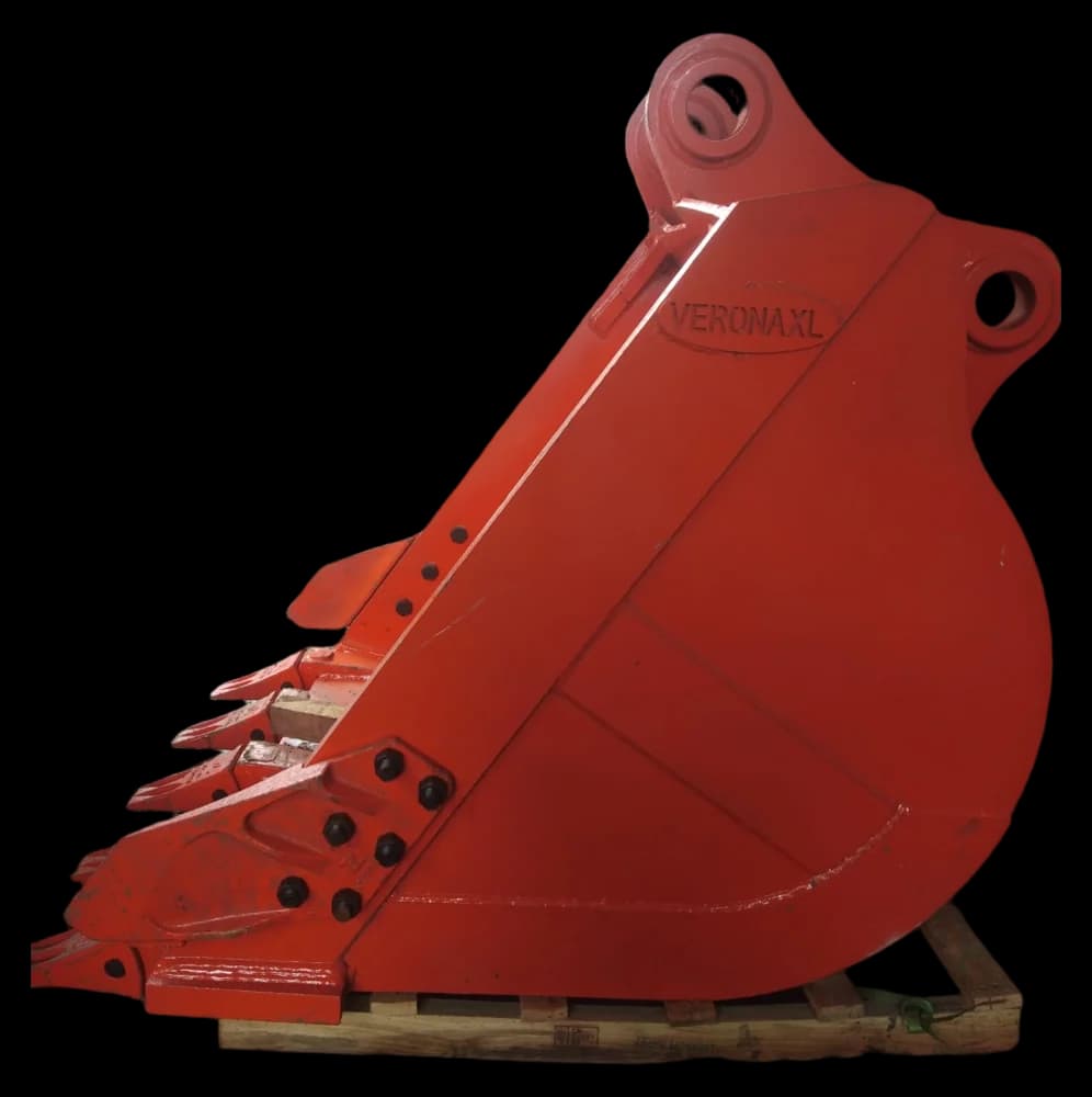 Red rock bucket with bolt-on cutting edge, side cutters and teeth